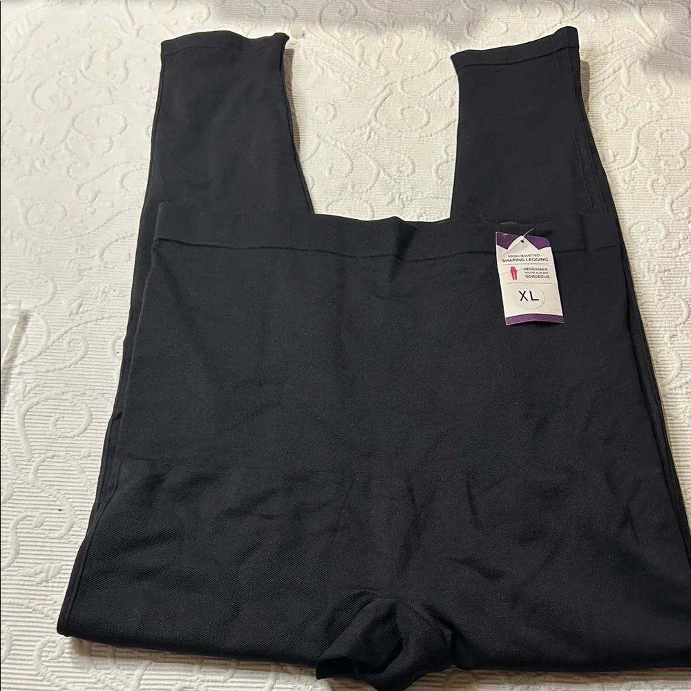Shapermint Empetua High-Waisted Shaping Legging - Black. Flaw. Accepting offers